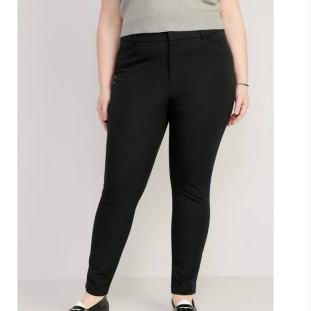 Old Navy Black Neverfade Pixie Ankle Pants Classic Staple Size 16